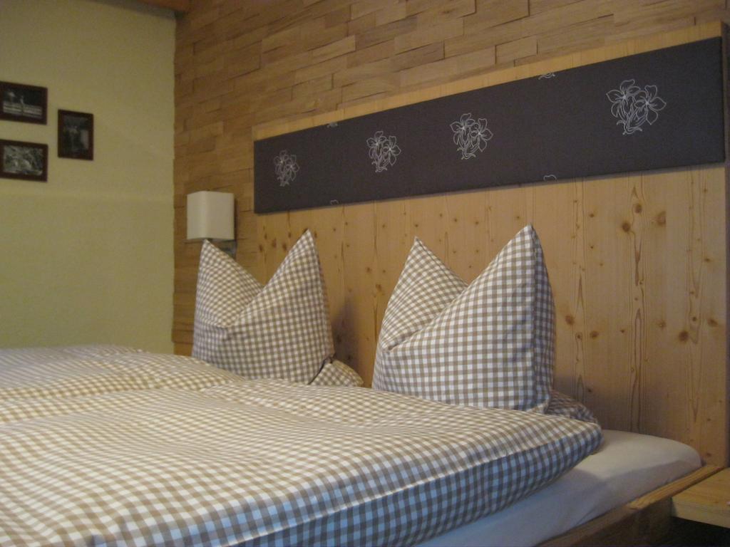 Gaestehaus Sahler Gaschurn Room photo